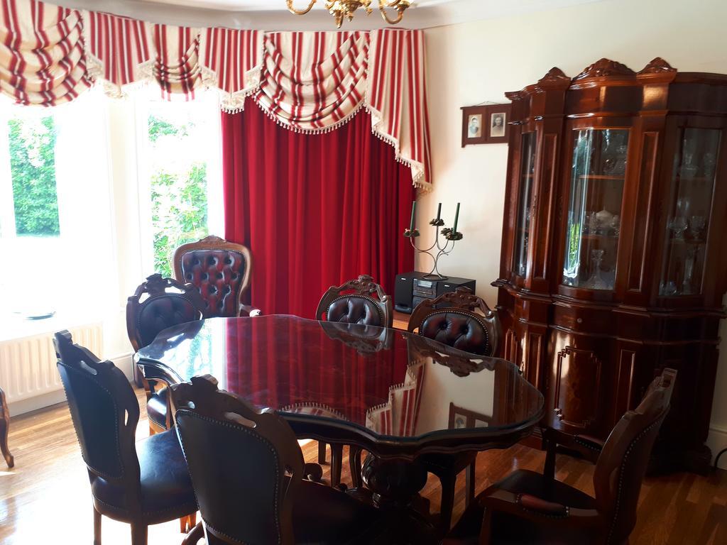 ダン・レアリー The Dell Dublin Bed & Breakfast エクステリア 写真