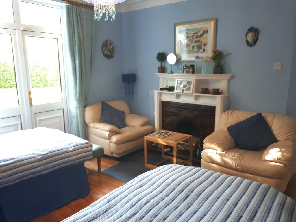 ダン・レアリー The Dell Dublin Bed & Breakfast エクステリア 写真